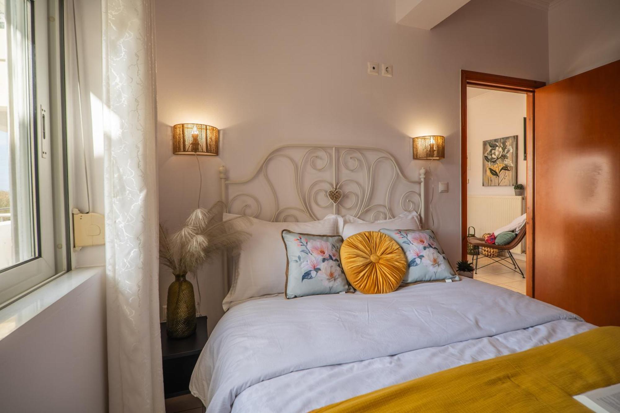 Ammoutsiani 2 Cozy Apartment Chrissi Akti Chania Exterior foto